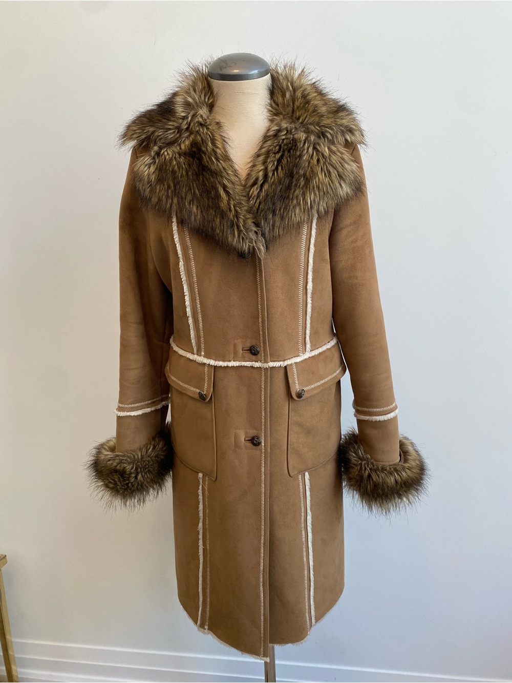 RETRO STYLE Long Coat with FAUX Fur Trim - Camel